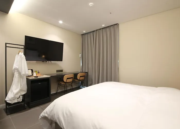 Motel Brown Dot Sajik Stadium Busan